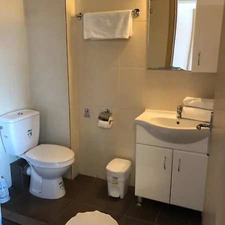 Lazos * Olympiakí Aktí